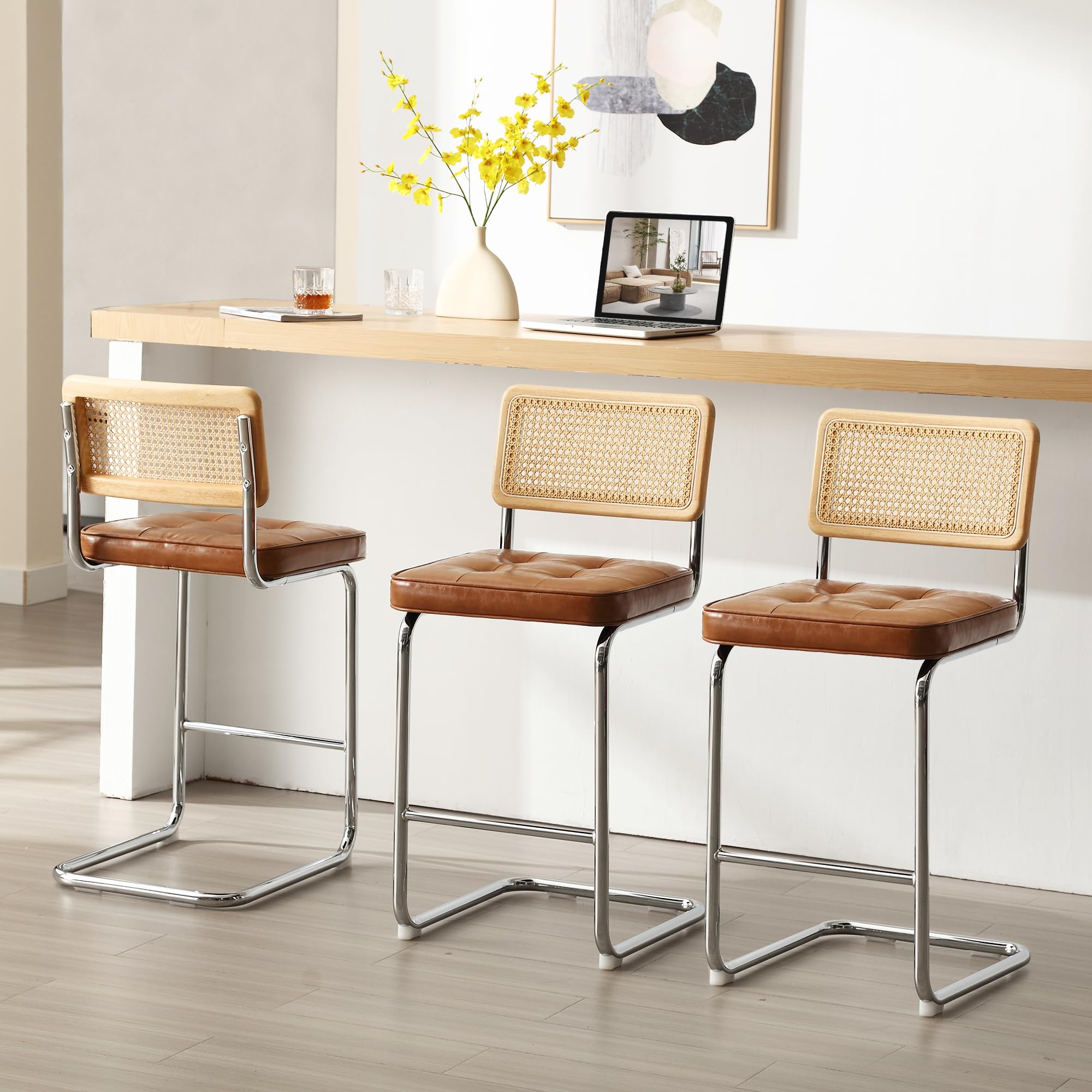 Zesthouse Natural Rattan Bar Stools Set of 2, Modern Counter Height Stools with Solid Wood Back, 26'' Counter Height Chairs, Mid Century Cantilevered Bar Chairs for Kitchen Island, Faux Leather Brown